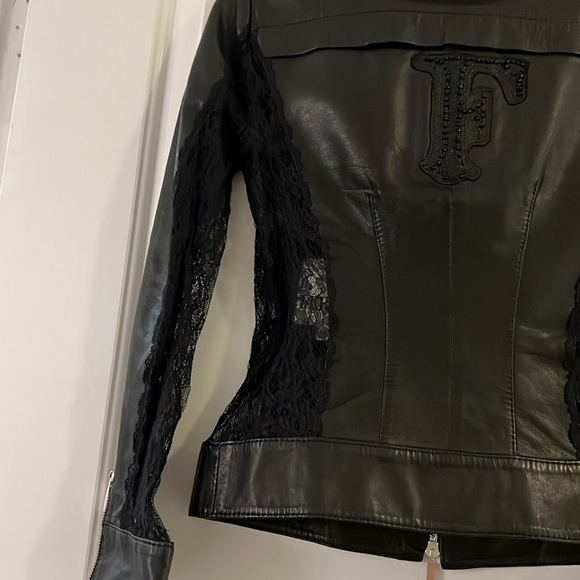 Ferre lace and leather slim
Fitting jacket - Picture 6 of 11